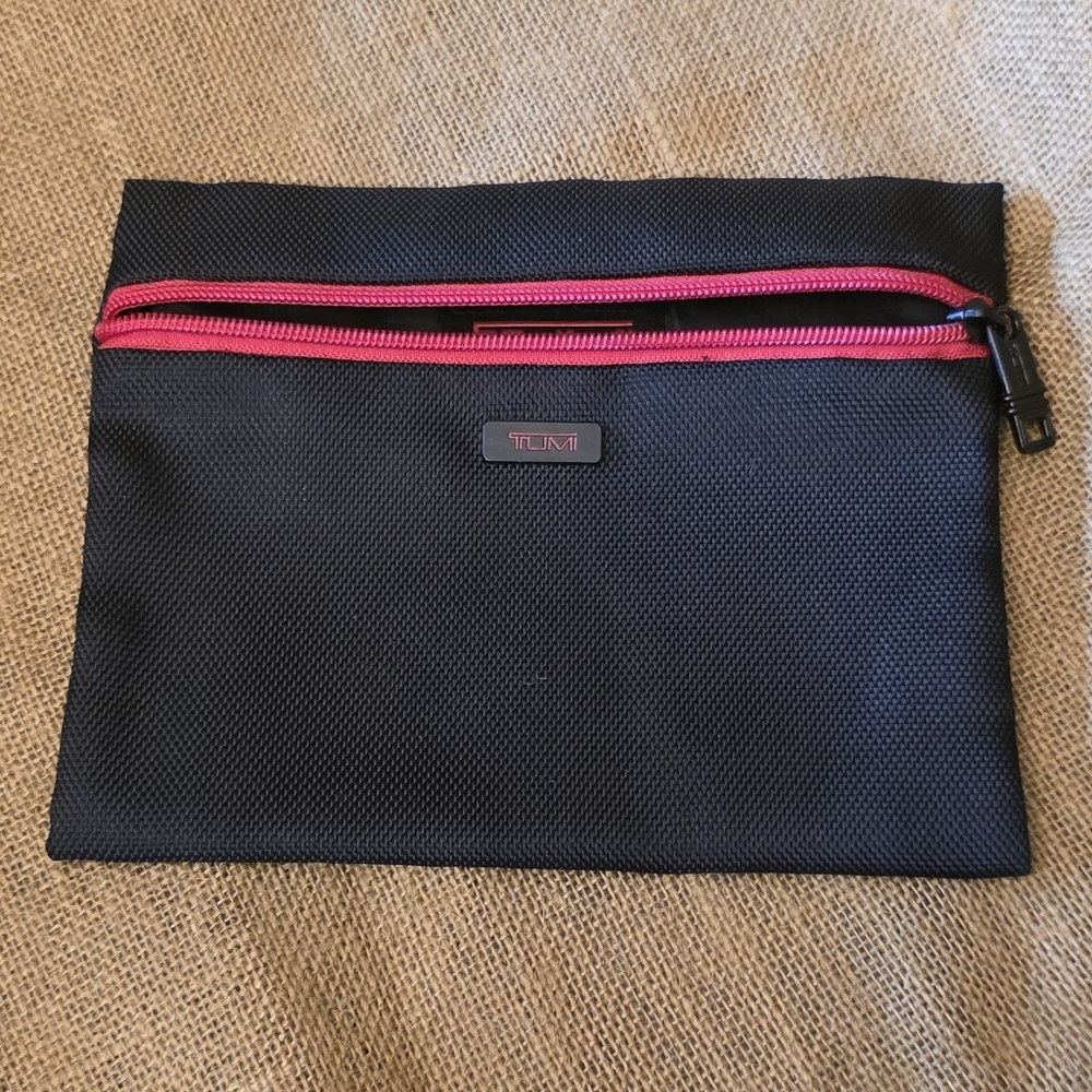 TUMI Exclusive for Delta Black & Red Travel Zipper Pouch